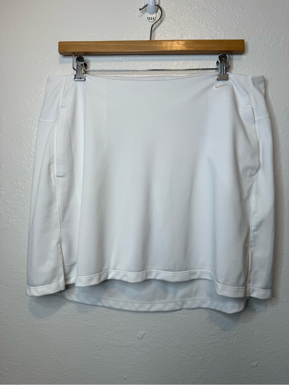 Nike Dri-Fit White Tennis Golf Skort Standard Fit Size XXL Pockets Athletic